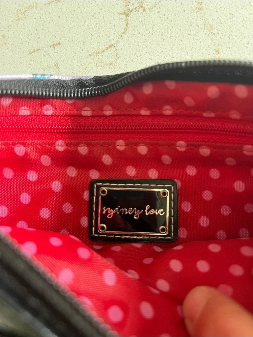 Sydney Love Black Multicolor Fashion-Figure Cosmetic Bag